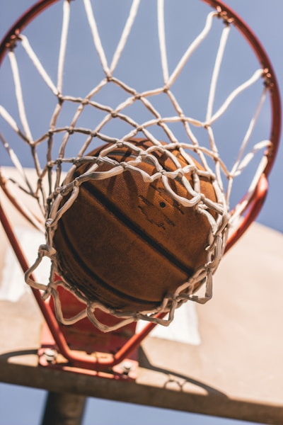 实时NBACBA赛程与球员数据统计成国际篮球迷关注焦点的新闻配图
